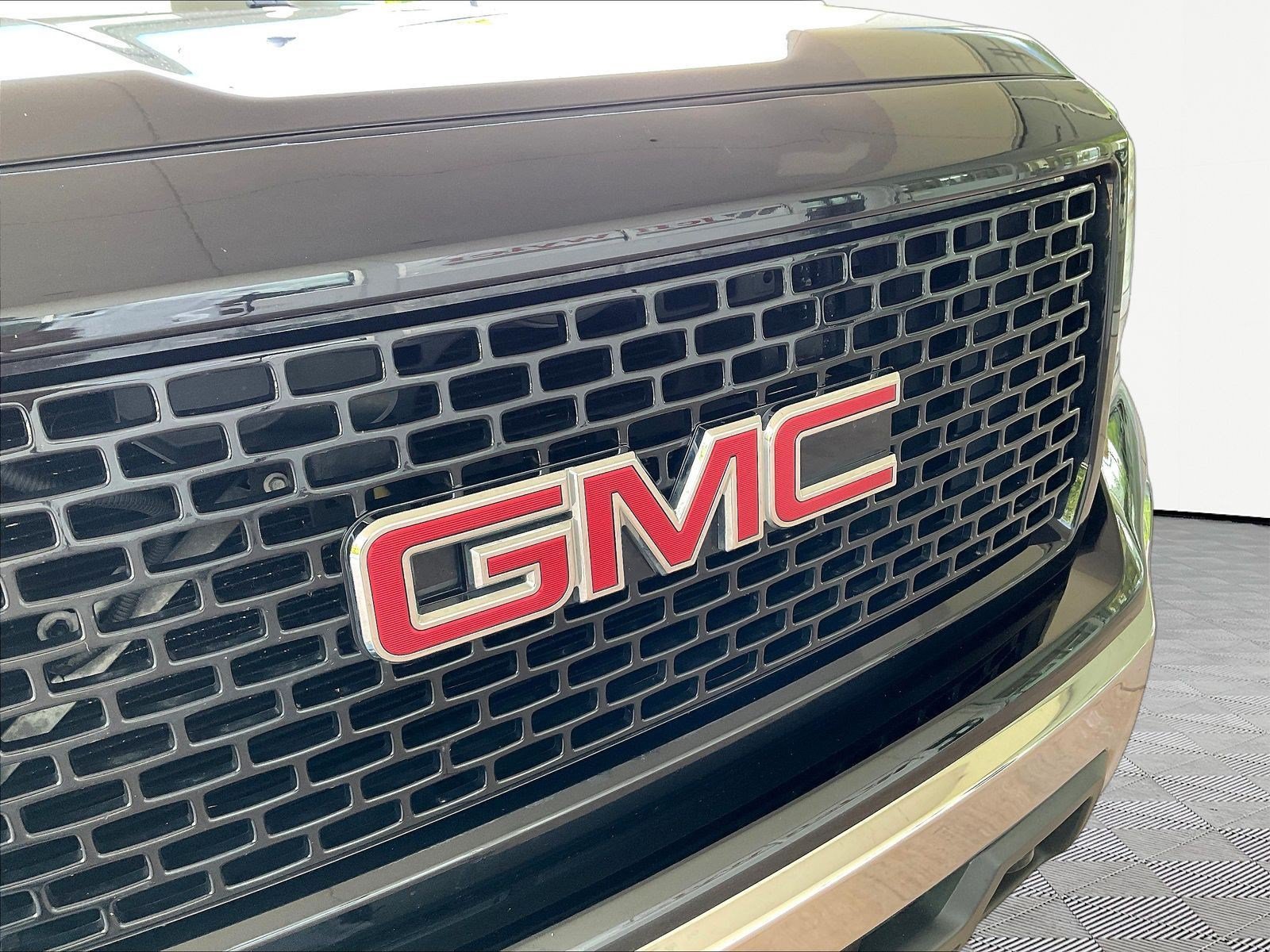 Used 2015 GMC Sierra 1500 SLE w/ SLE Value Package AWD/4WD image 32
