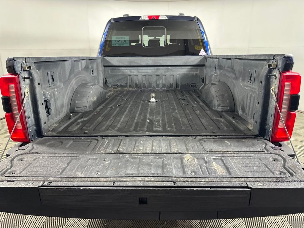 Used 2023 Ford F350 Lariat w/ Chrome Package image 6