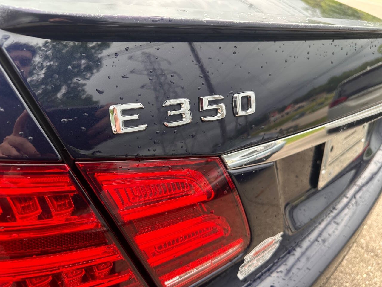 Used 2014 Mercedes-Benz E 350 4MATIC Sedan image 25