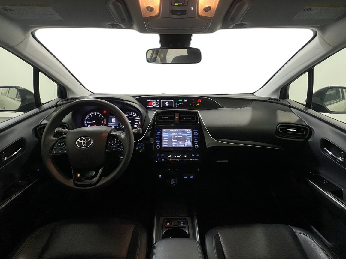 Used 2022 Toyota Prius LE FWD image 15