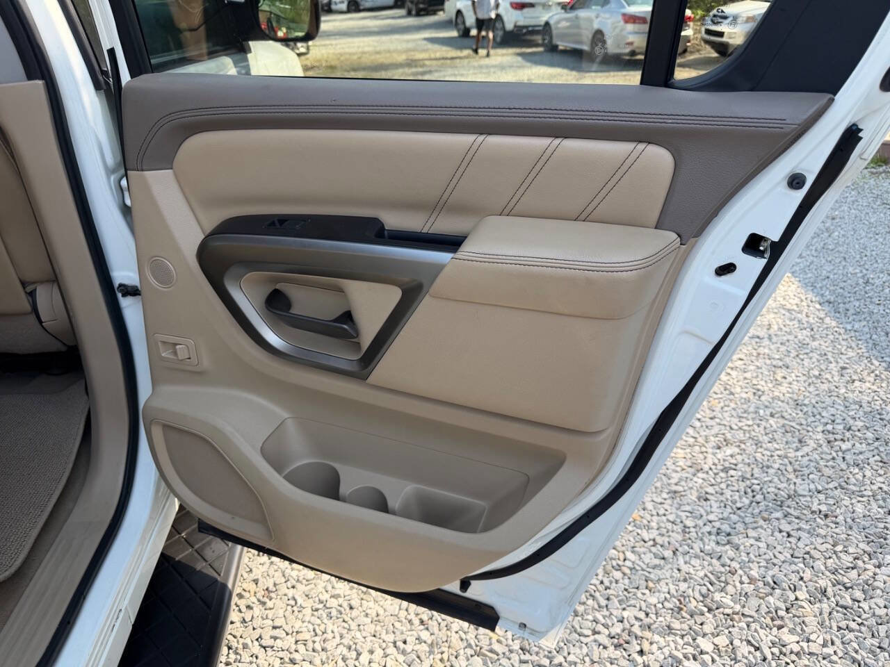 Used 2015 Nissan Armada Platinum w/ 2nd Row Captain Seat Package AWD/4WD image 15