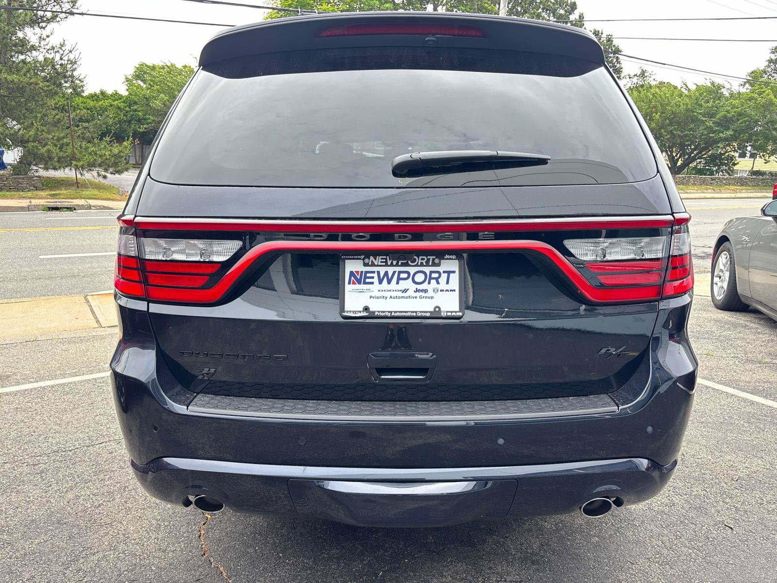 Certified 2025 Dodge Durango R/T w/ Blacktop Package AWD/4WD image 2