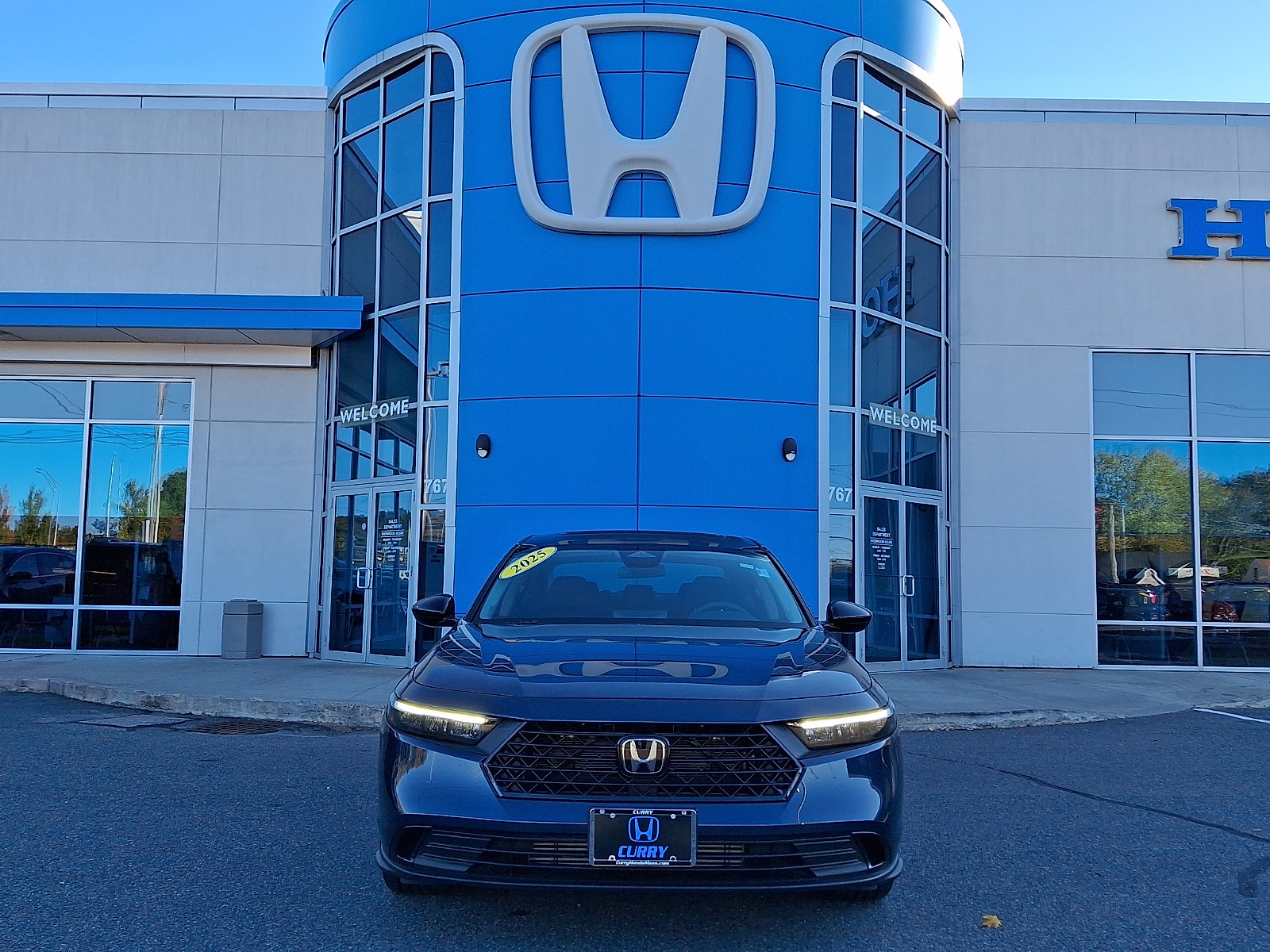 Used 2025 Honda Accord SE image 2