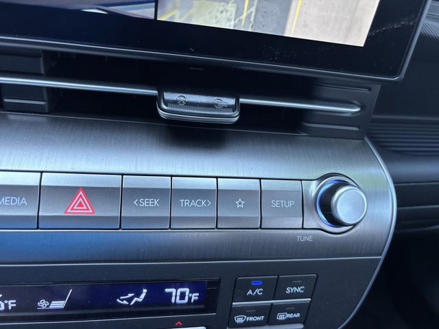 Used 2026 Hyundai Kona Limited image 34