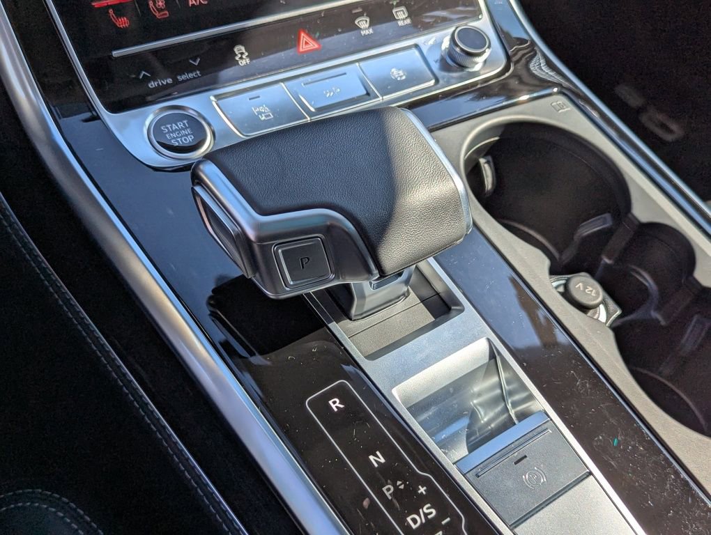 Used 2024 Audi Q8 Prestige image 17