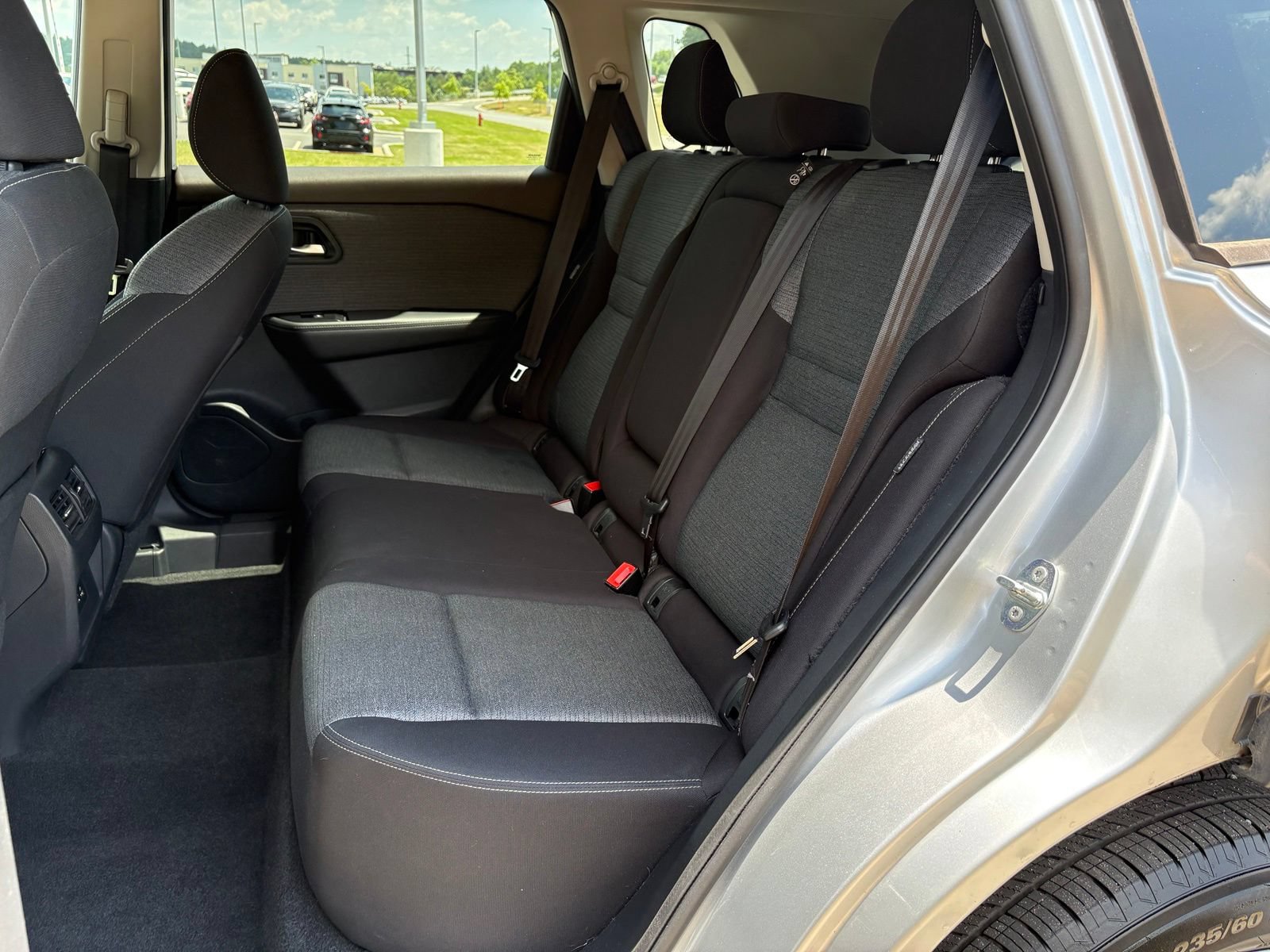 Used 2021 Nissan Rogue SV AWD/4WD image 31
