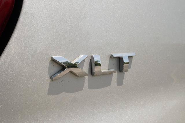Used 2019 Ford Explorer XLT FWD image 40
