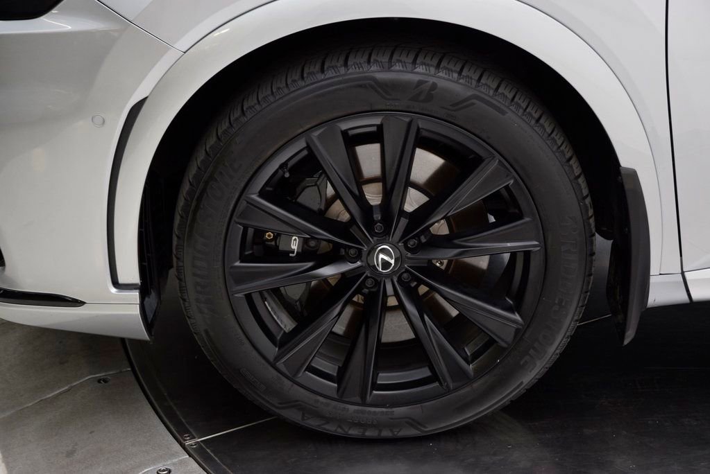 Used 2024 Lexus RX 500h F Sport w/ Convenience Package image 12