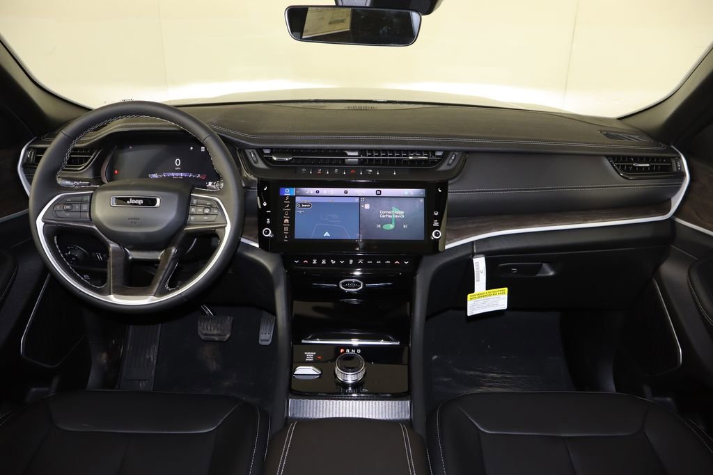 New 2026 Jeep Grand Cherokee Limited image 13