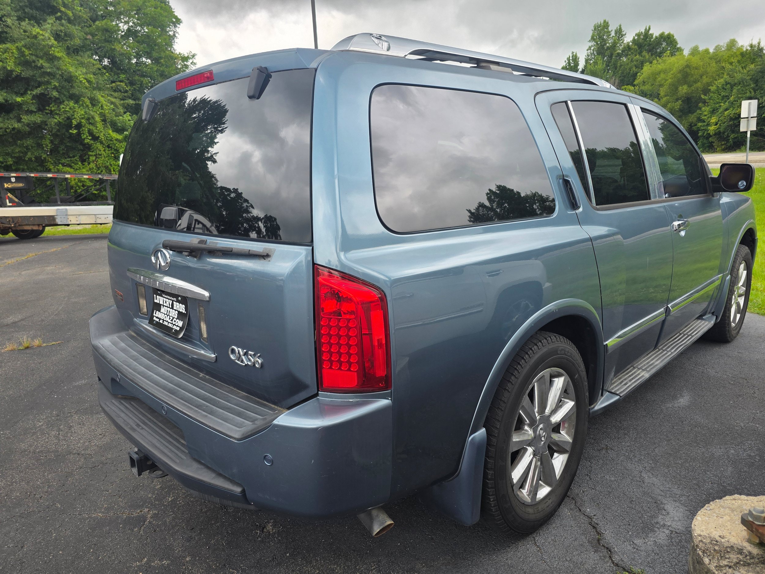 Used 2008 INFINITI QX56 4WD w/ Technology Pkg image 5