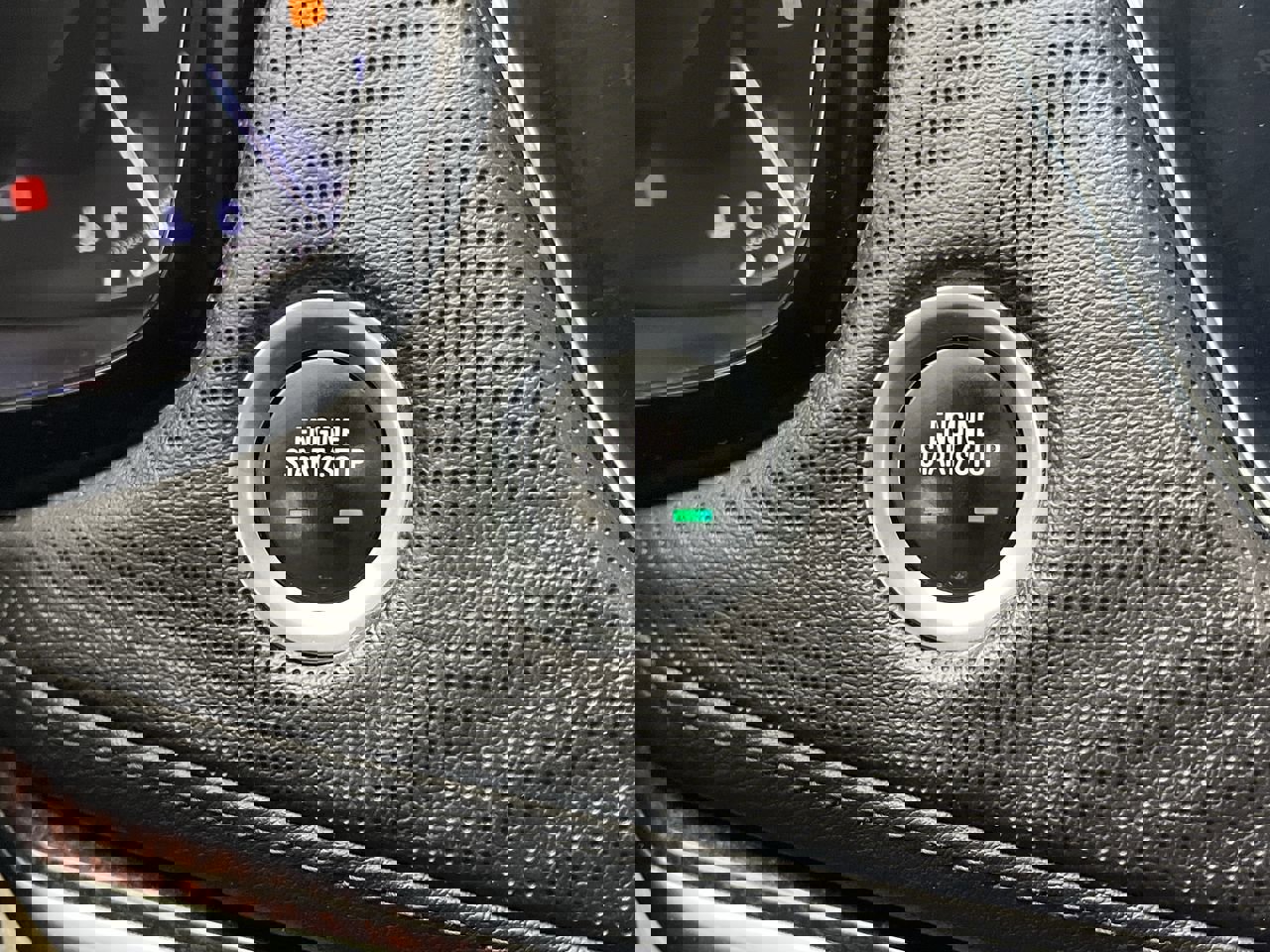 Used 2017 Cadillac XT5 Luxury w/ Driver Awareness Package image 21