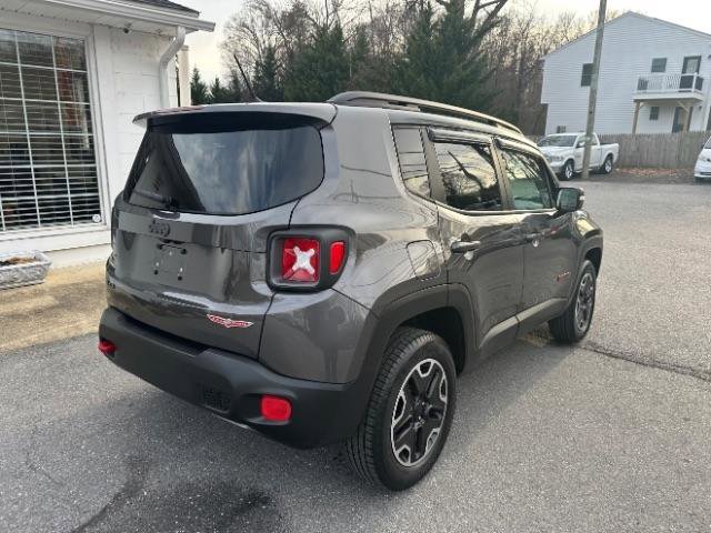 Used 2016 Jeep Renegade Trailhawk image 5