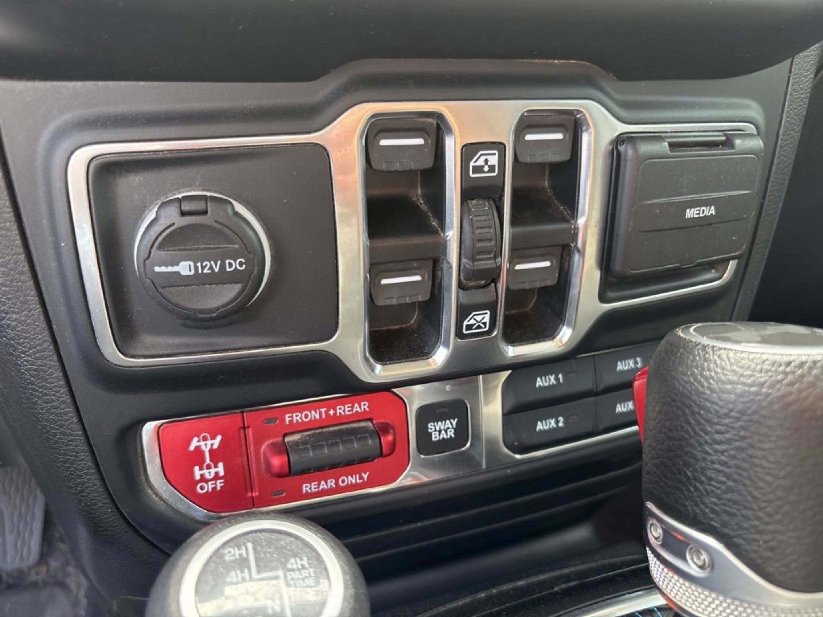 Used 2023 Jeep Wrangler Unlimited Rubicon 4xe w/ Cold Weather Group image 17