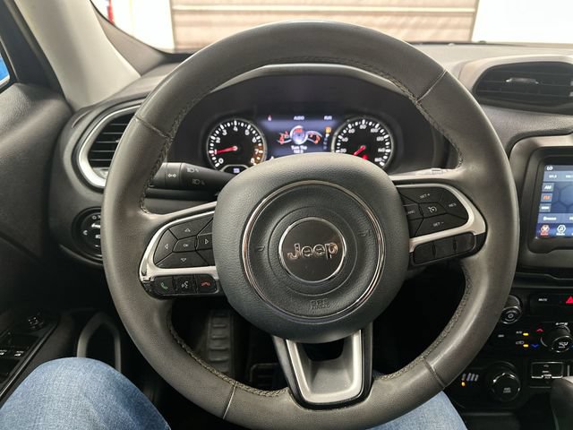Used 2021 Jeep Renegade Latitude AWD/4WD image 12
