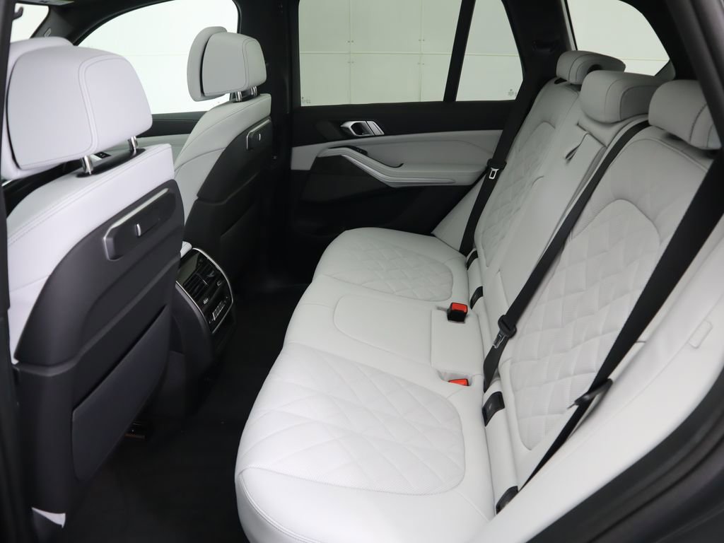 New 2026 BMW X5 sDrive40i w/ Climate Comfort Package image 22