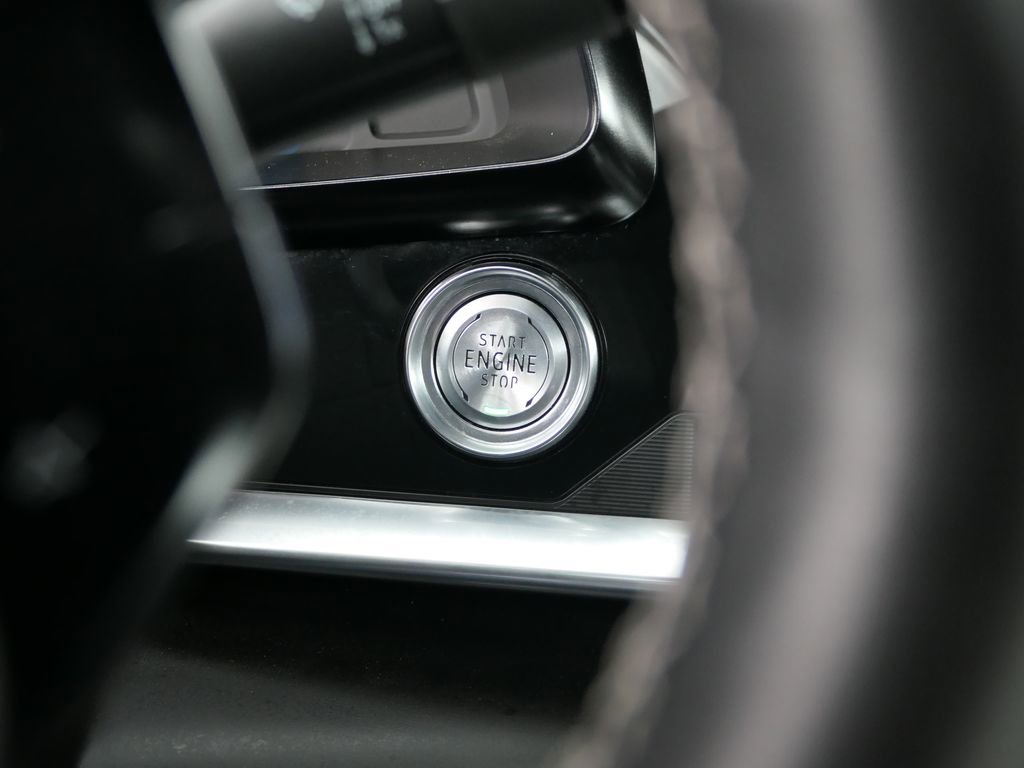 Used 2025 Chevrolet Corvette Stingray Premium Conv w/ 3LT image 16