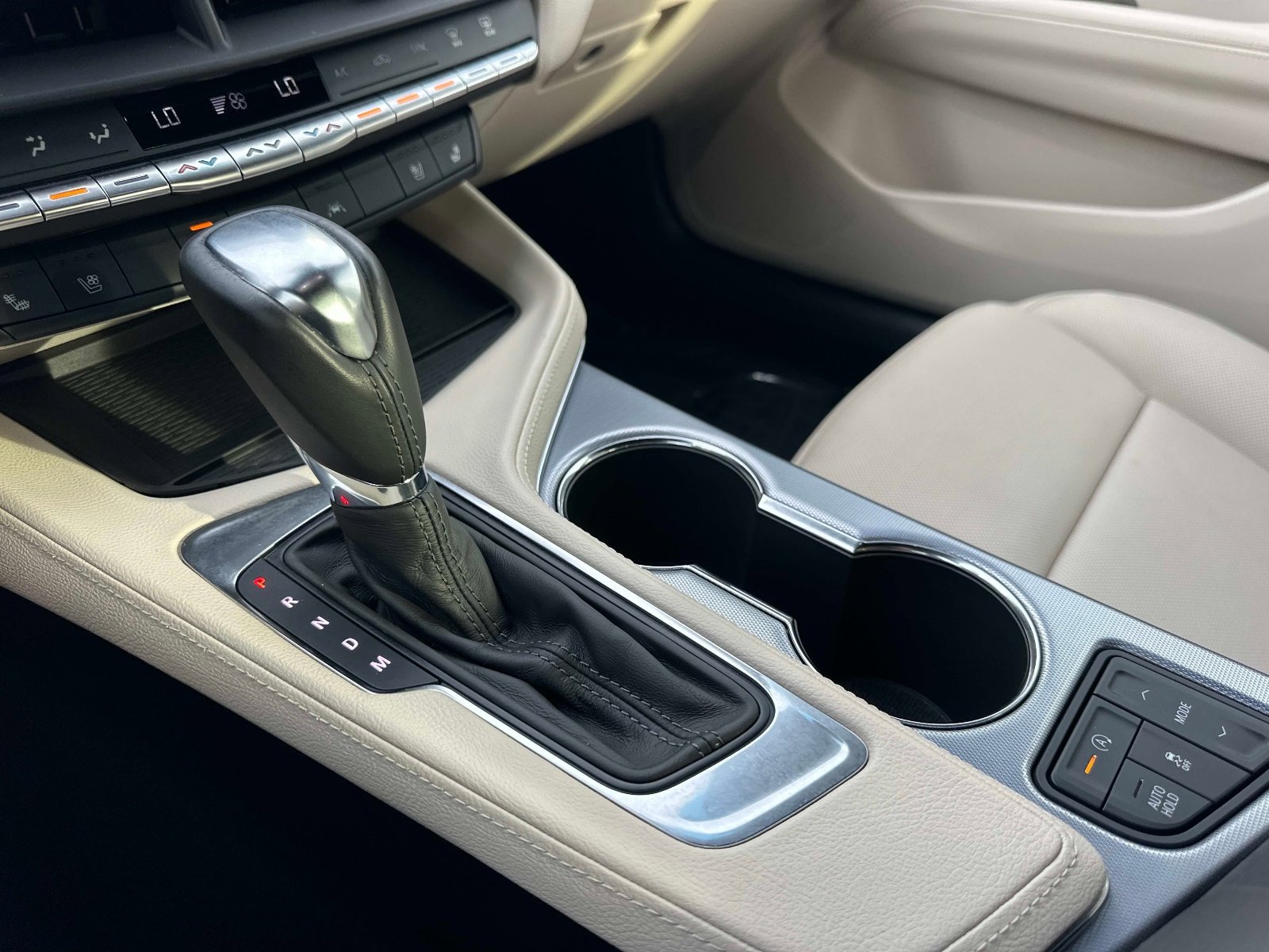 Used 2025 Cadillac CT4 Premium Luxury image 28