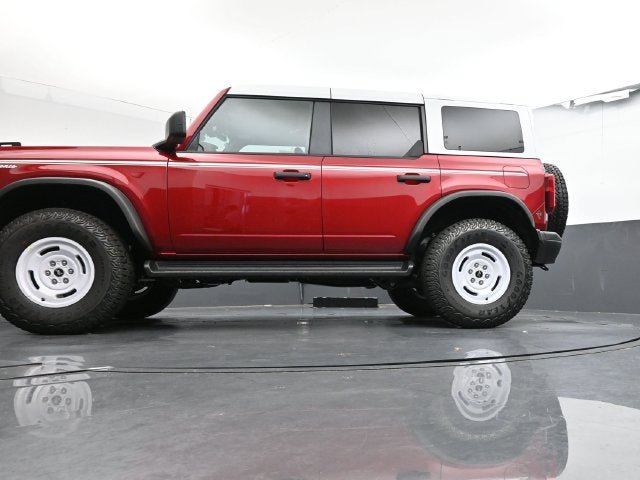 Used 2025 Ford Bronco Heritage Edition AWD/4WD image 28
