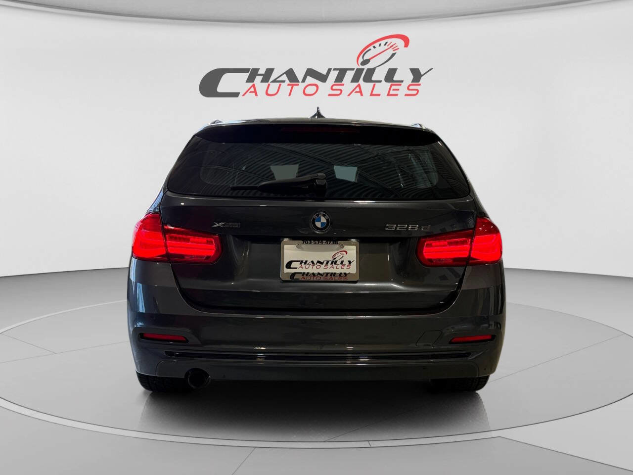 Used 2017 BMW 328d xDrive Wagon AWD/4WD image 4