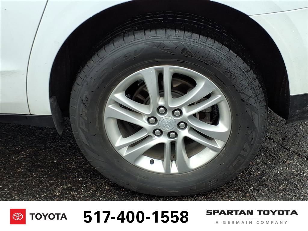 Used 2018 Buick Enclave Essence image 10