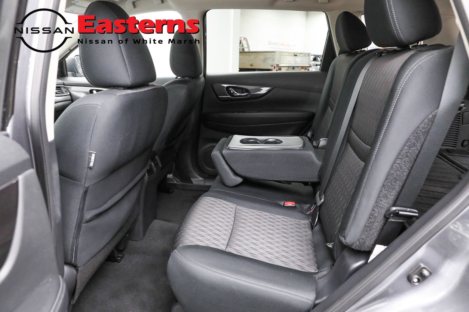 Used 2019 Nissan Rogue SV w/ Premium Package image 24