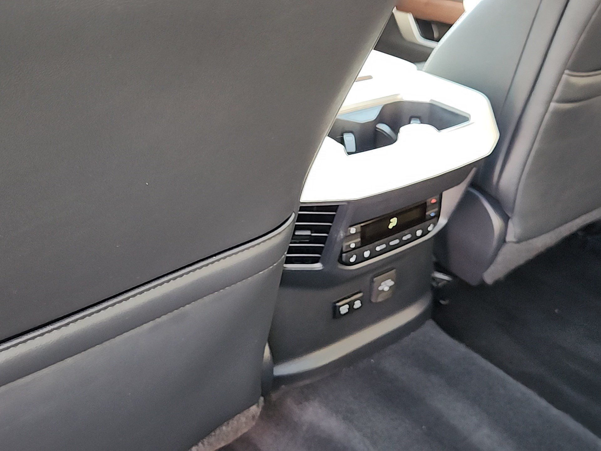 Used 2024 Toyota Sequoia Capstone AWD/4WD image 23