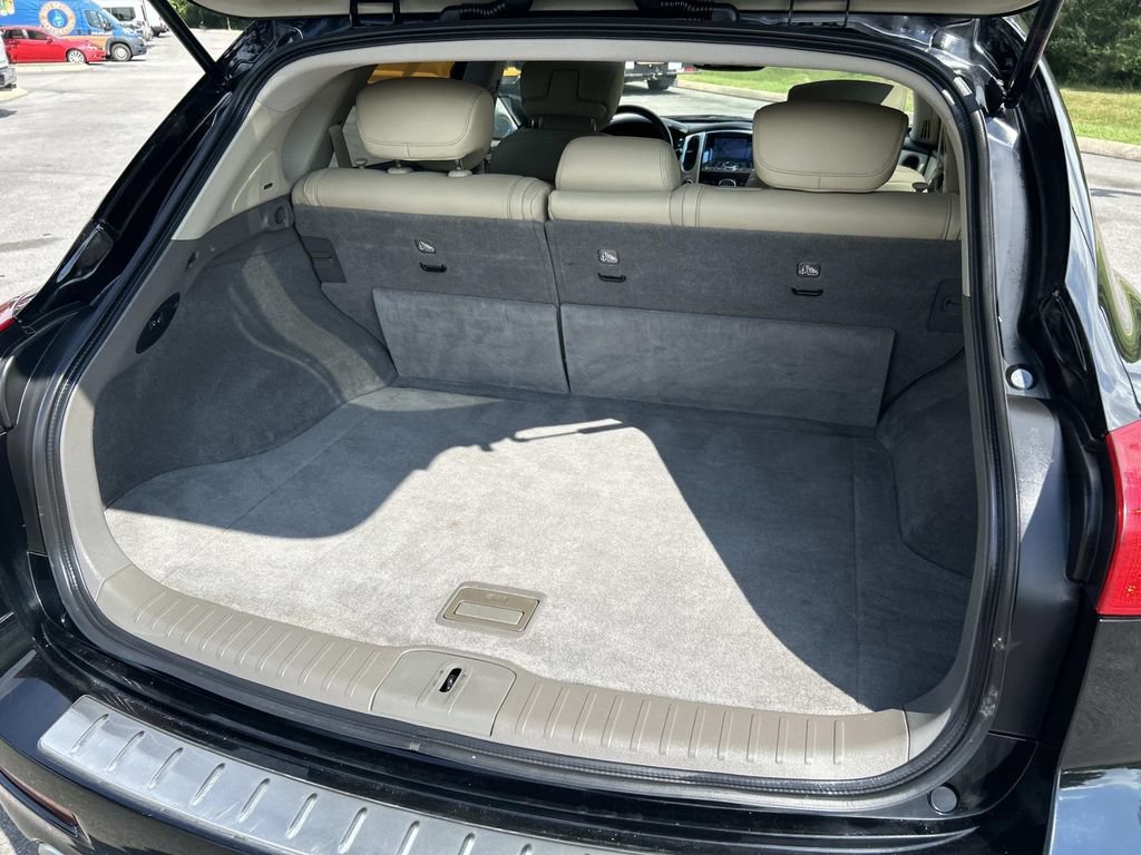 Used 2016 INFINITI QX50 2WD w/ Deluxe Touring Package image 16