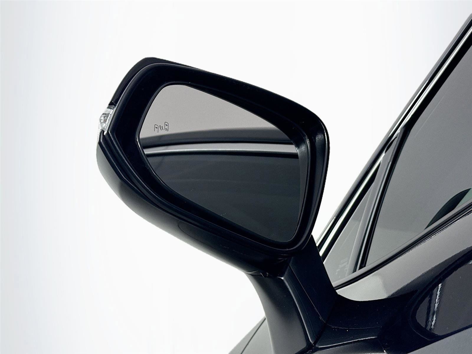 Certified 2025 Toyota RAV4 XLE Premium FWD image 5