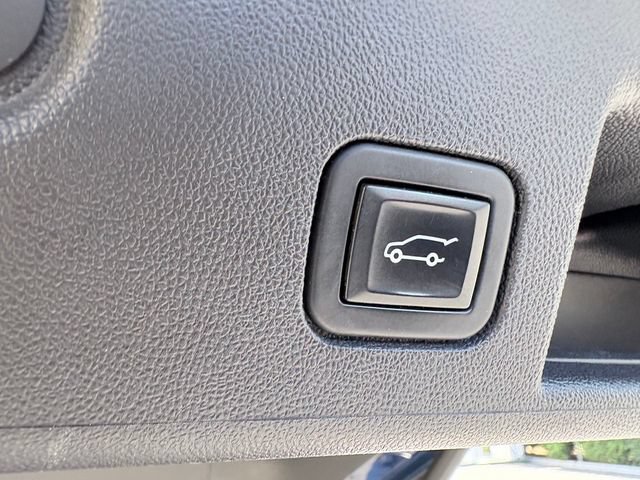 Used 2022 Chevrolet Equinox RS FWD image 29