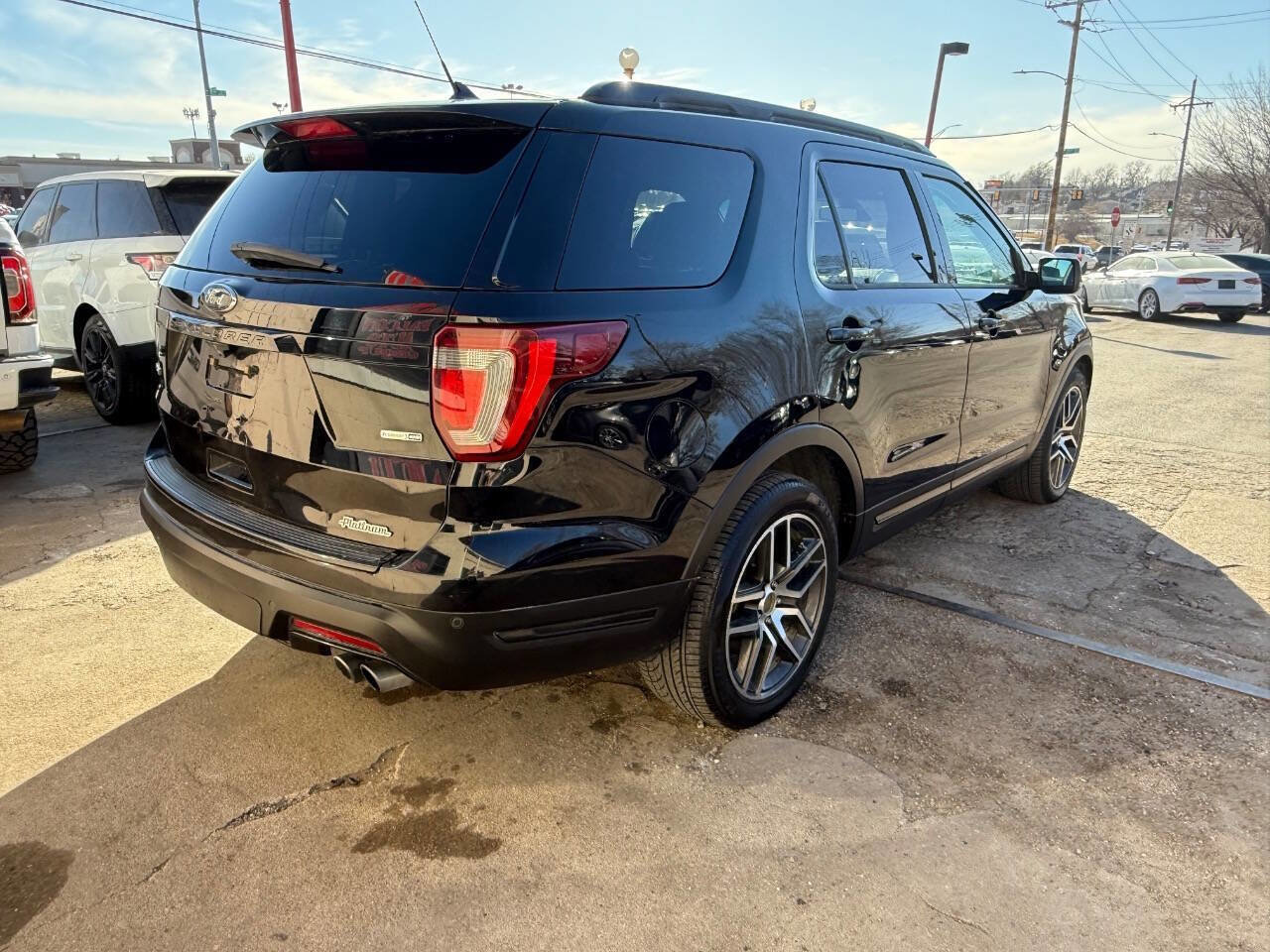 Used 2018 Ford Explorer Sport w/ Equipment Group 401A image 6