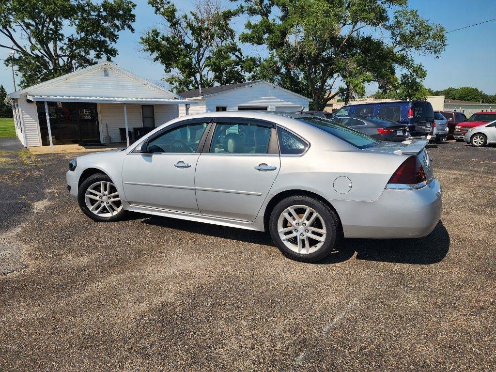 Used 2012 Chevrolet Impala LTZ FWD image 8