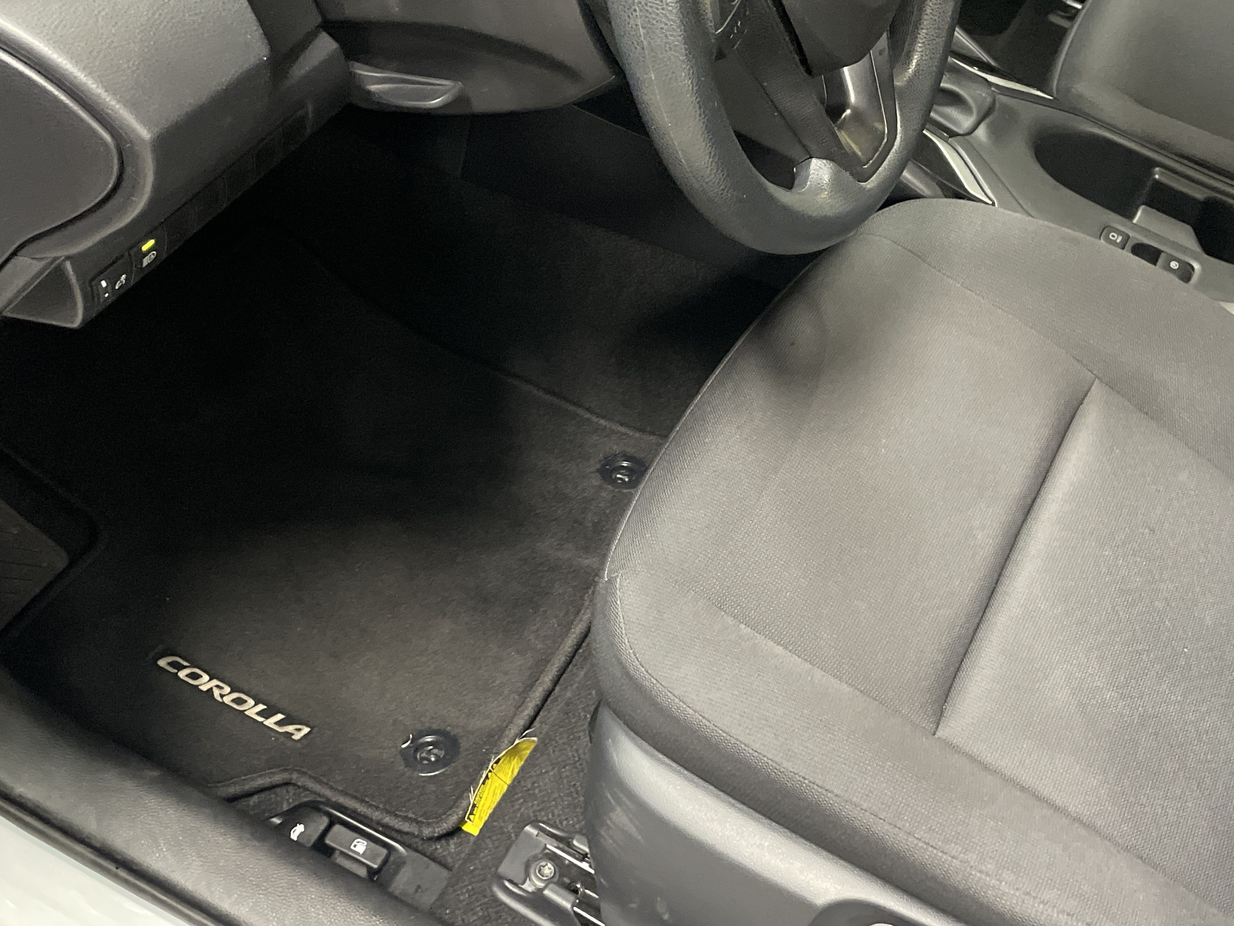 Certified 2025 Toyota Corolla LE FWD image 17