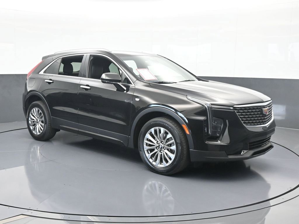 Used 2024 Cadillac XT4 Premium Luxury image 8
