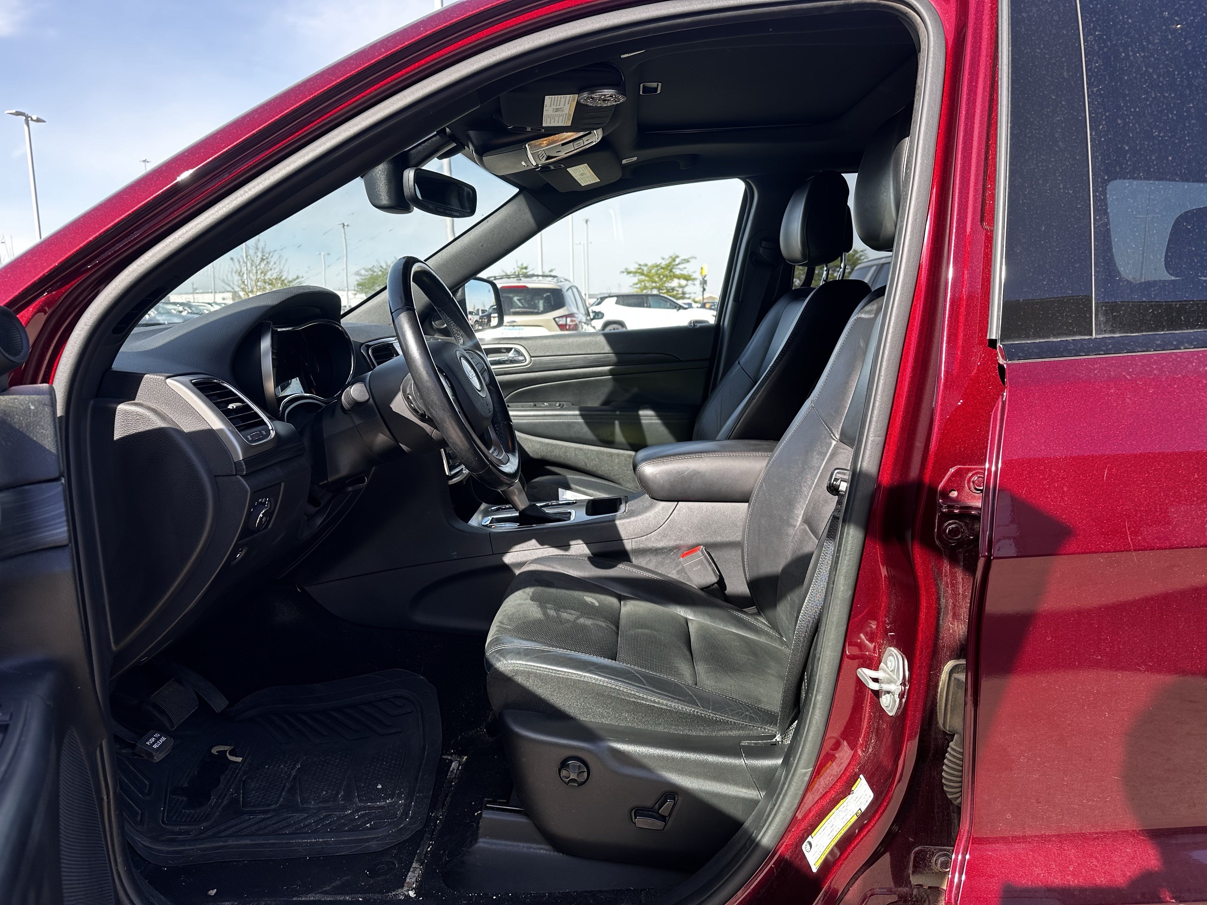 Used 2020 Jeep Grand Cherokee Altitude AWD/4WD image 8
