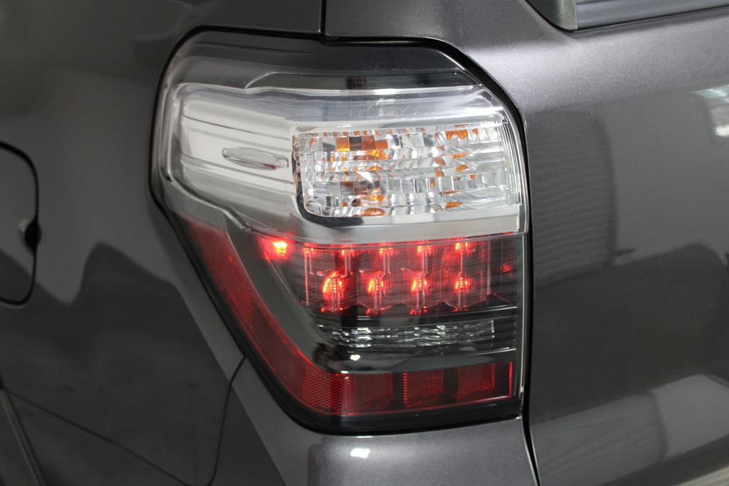 Used 2018 Toyota 4Runner SR5 image 50