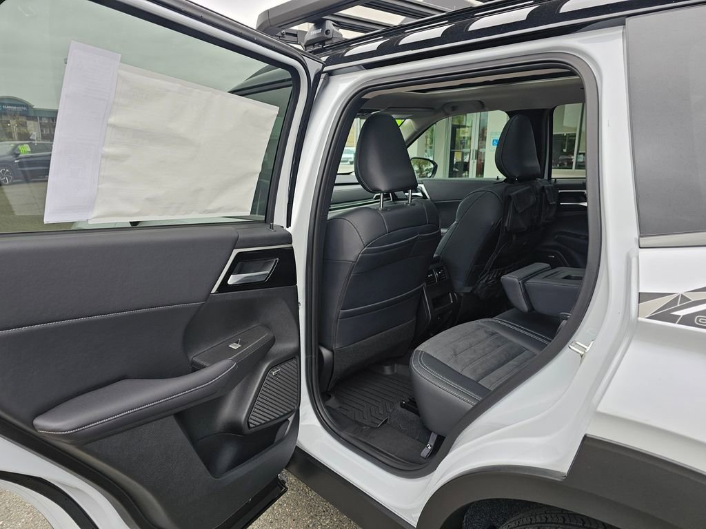 New 2026 Mitsubishi Outlander AWD image 12
