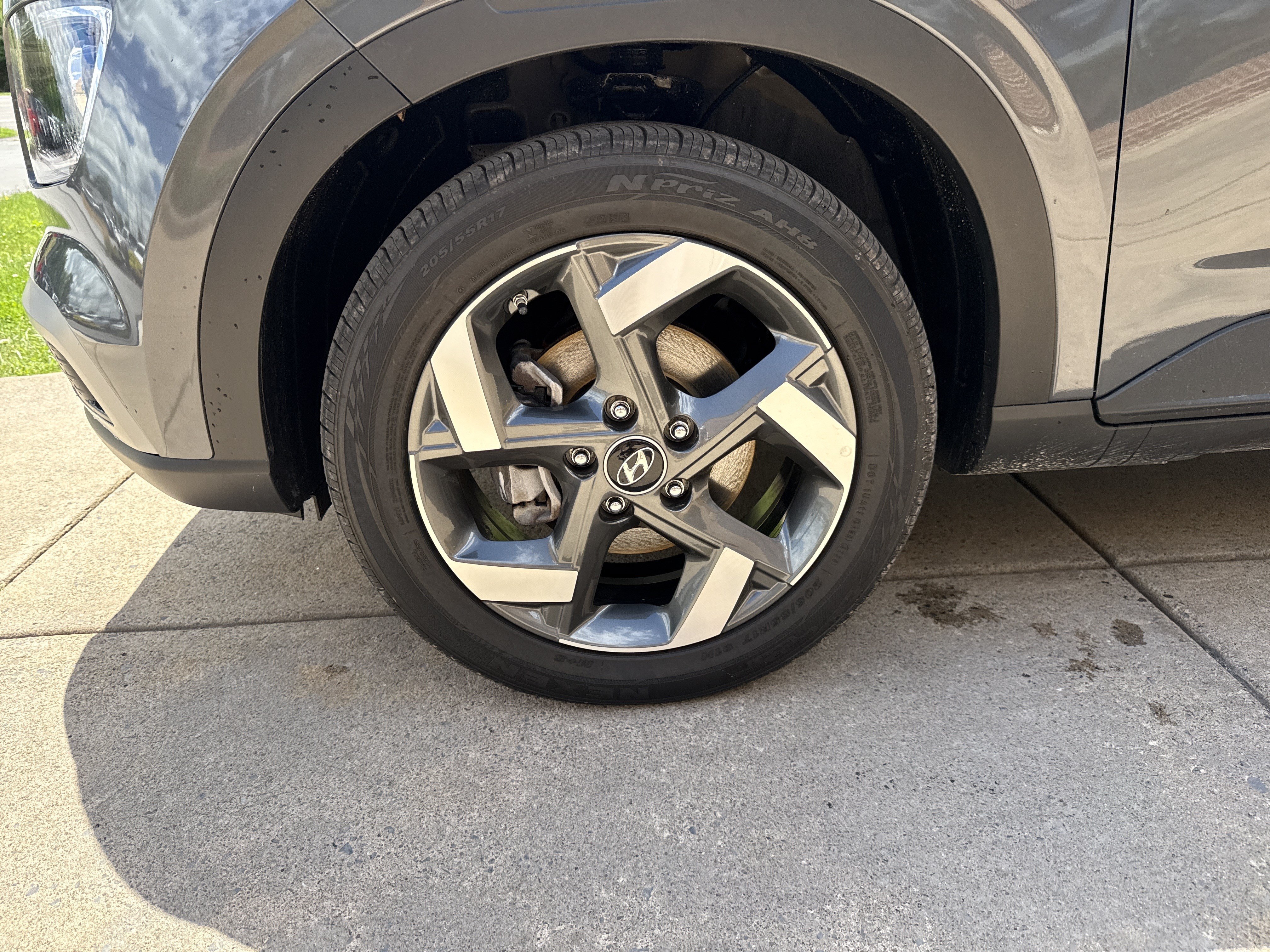Certified 2025 Hyundai Venue SEL FWD image 13