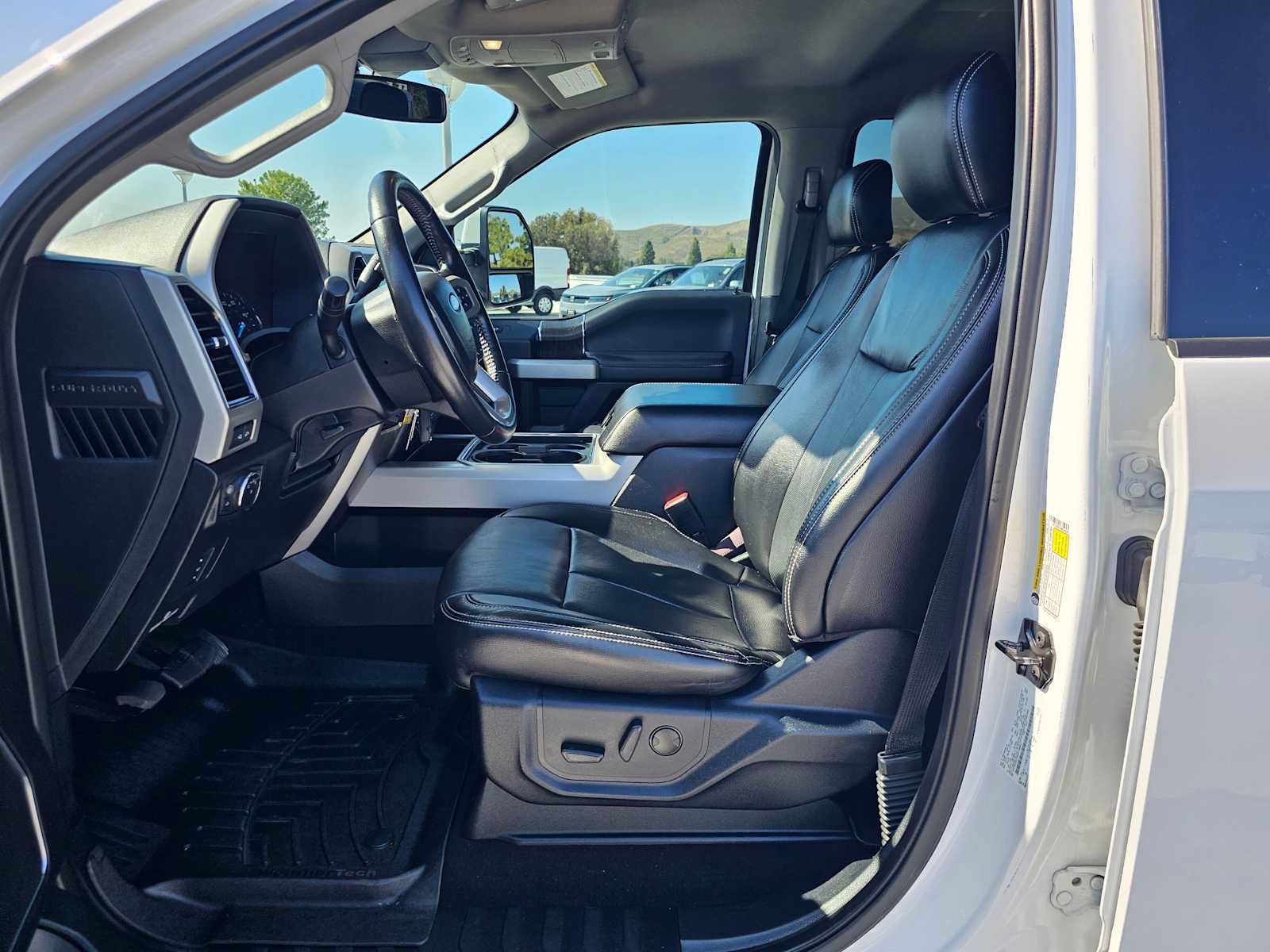 Used 2021 Ford F250 Lariat w/ Lariat Value Package AWD/4WD image 20