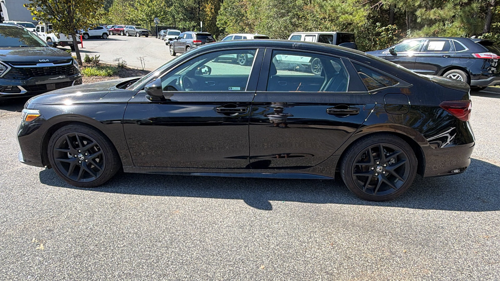 Used 2025 Honda Civic Sport image 11