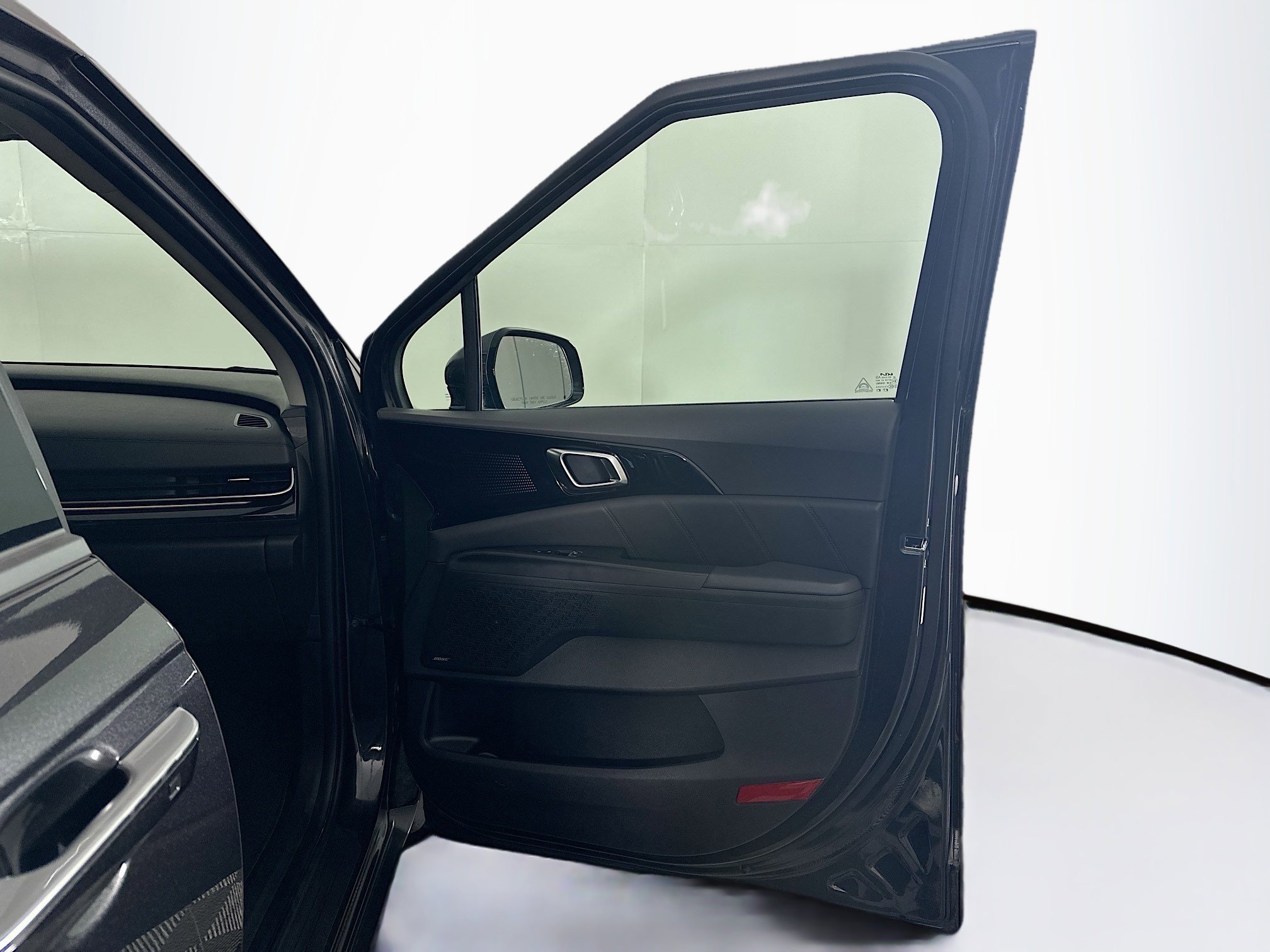 Used 2025 Kia Carnival SX Prestige image 30