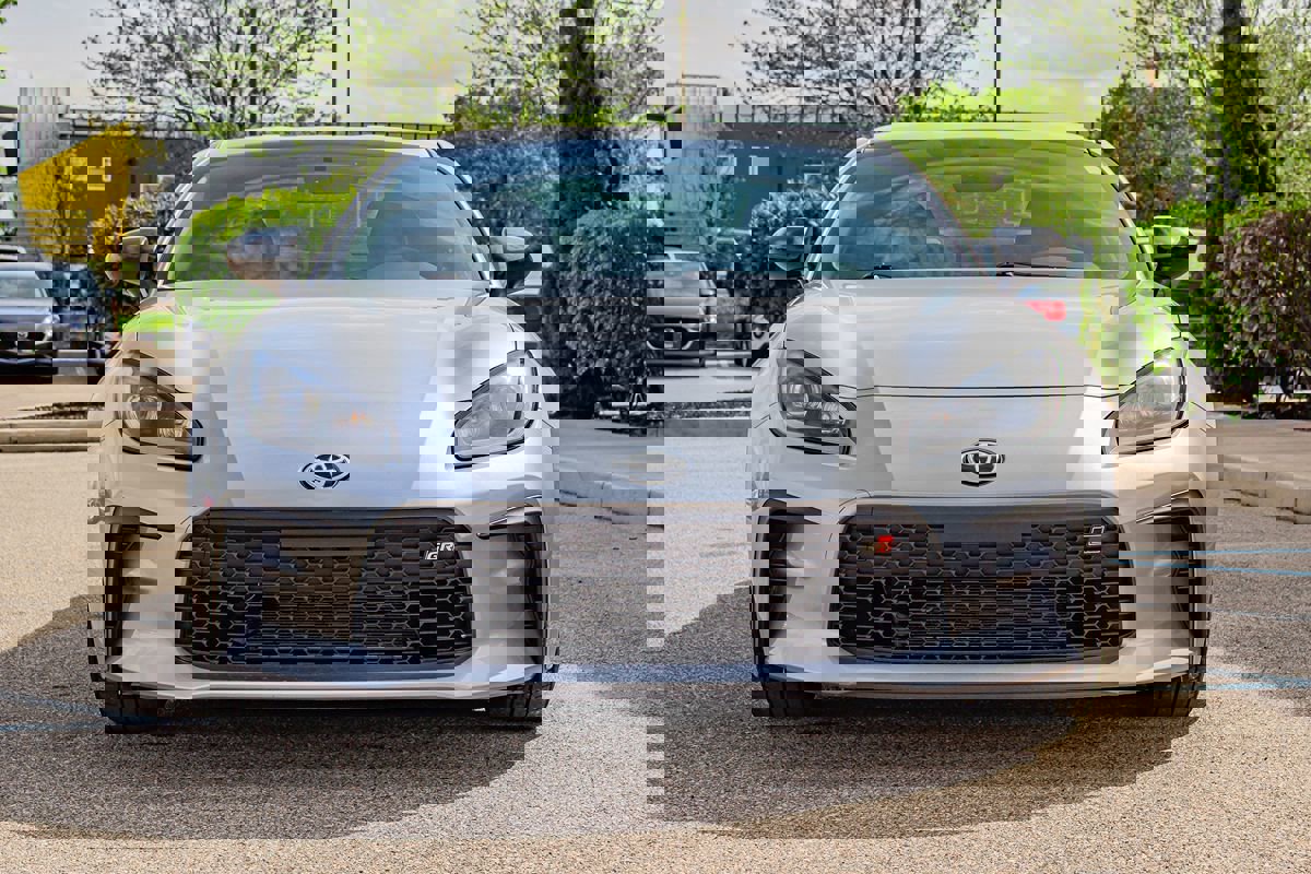 Used 2022 Toyota GR86 w/ ALL Weather Mat Package (TMS) image 2