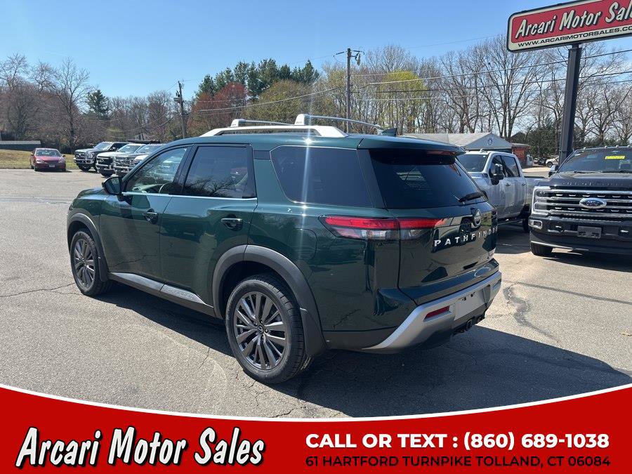 Used 2023 Nissan Pathfinder SL w/ SL Premium Package AWD/4WD image 3
