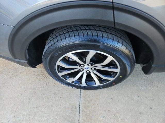 Used 2025 Ford Explorer ST-Line image 10