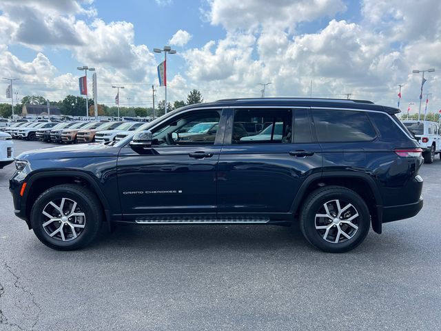Used 2023 Jeep Grand Cherokee L Limited w/ Luxury Tech Group II AWD/4WD image 4