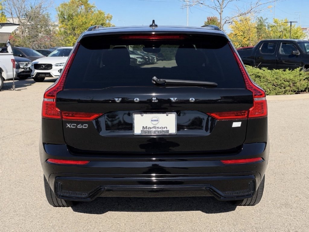 Certified 2024 Volvo XC60 T8 Plus w/ Climate Package AWD/4WD image 3