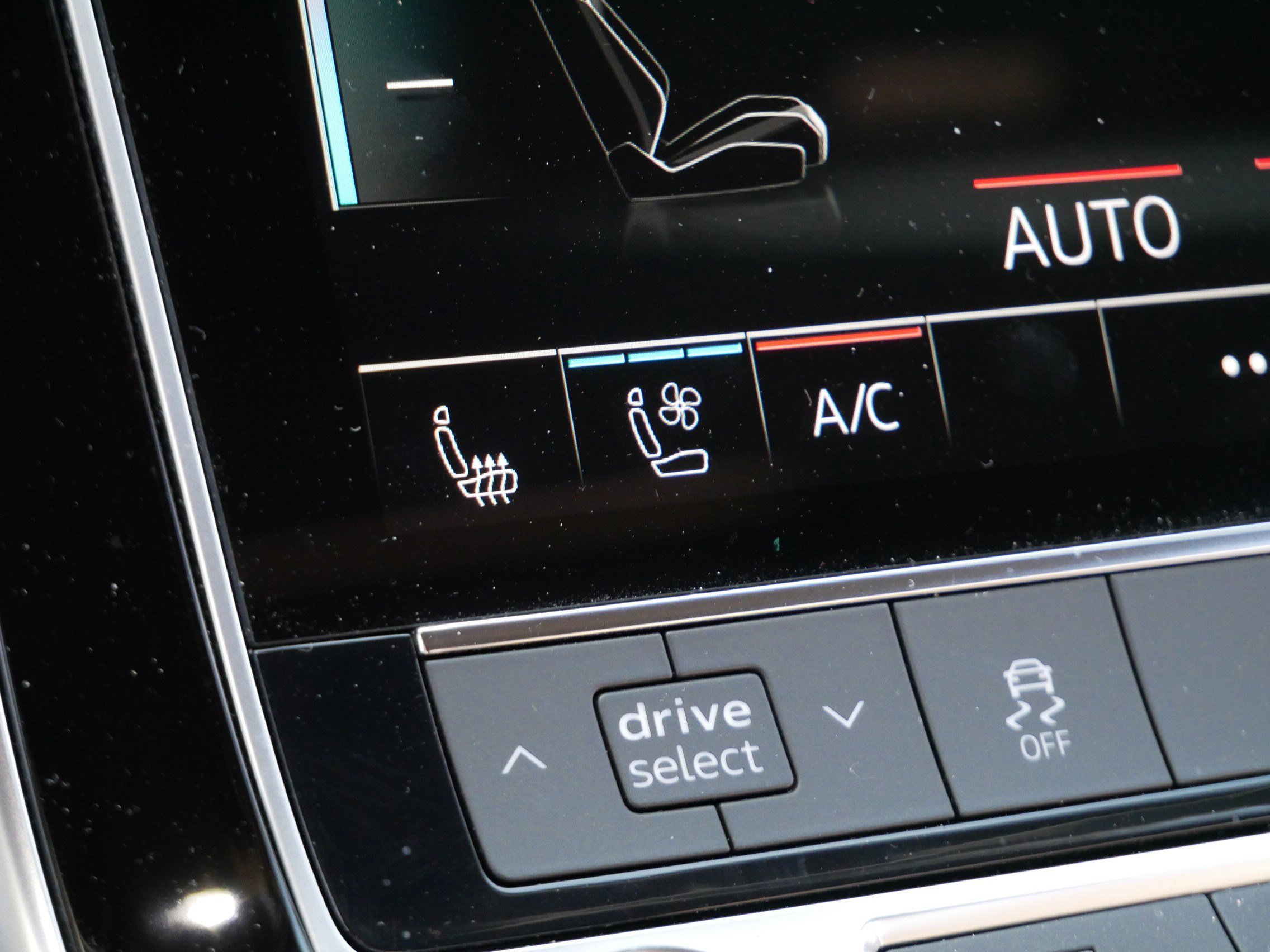 Used 2022 Audi Q7 Premium Plus image 27