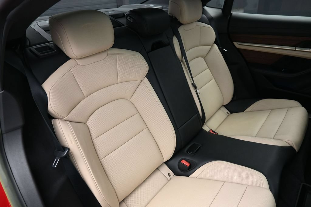 Certified 2022 Porsche Taycan 4S AWD/4WD image 25