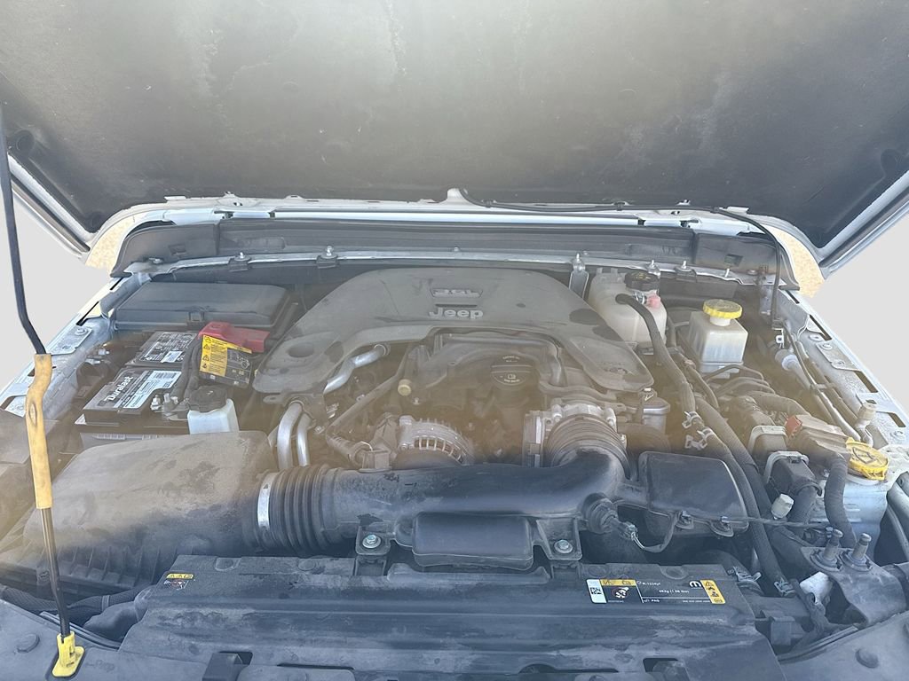 Used 2021 Jeep Gladiator Sport image 13