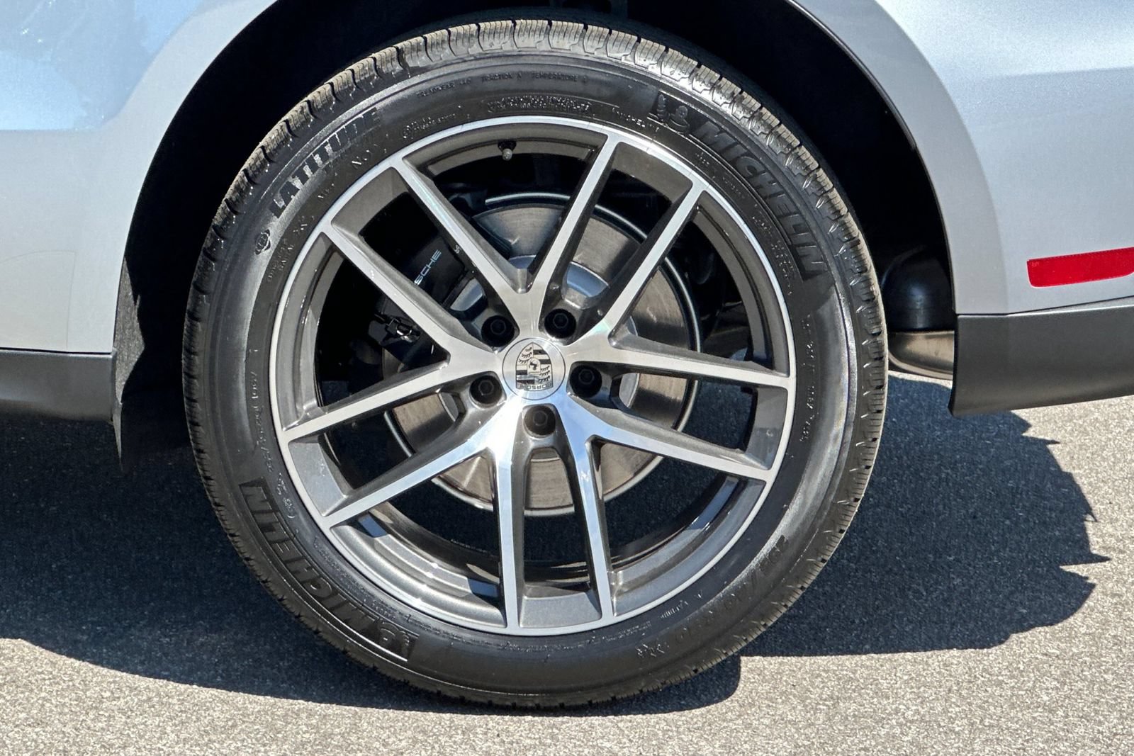 New 2026 Porsche Macan AWD/4WD image 44
