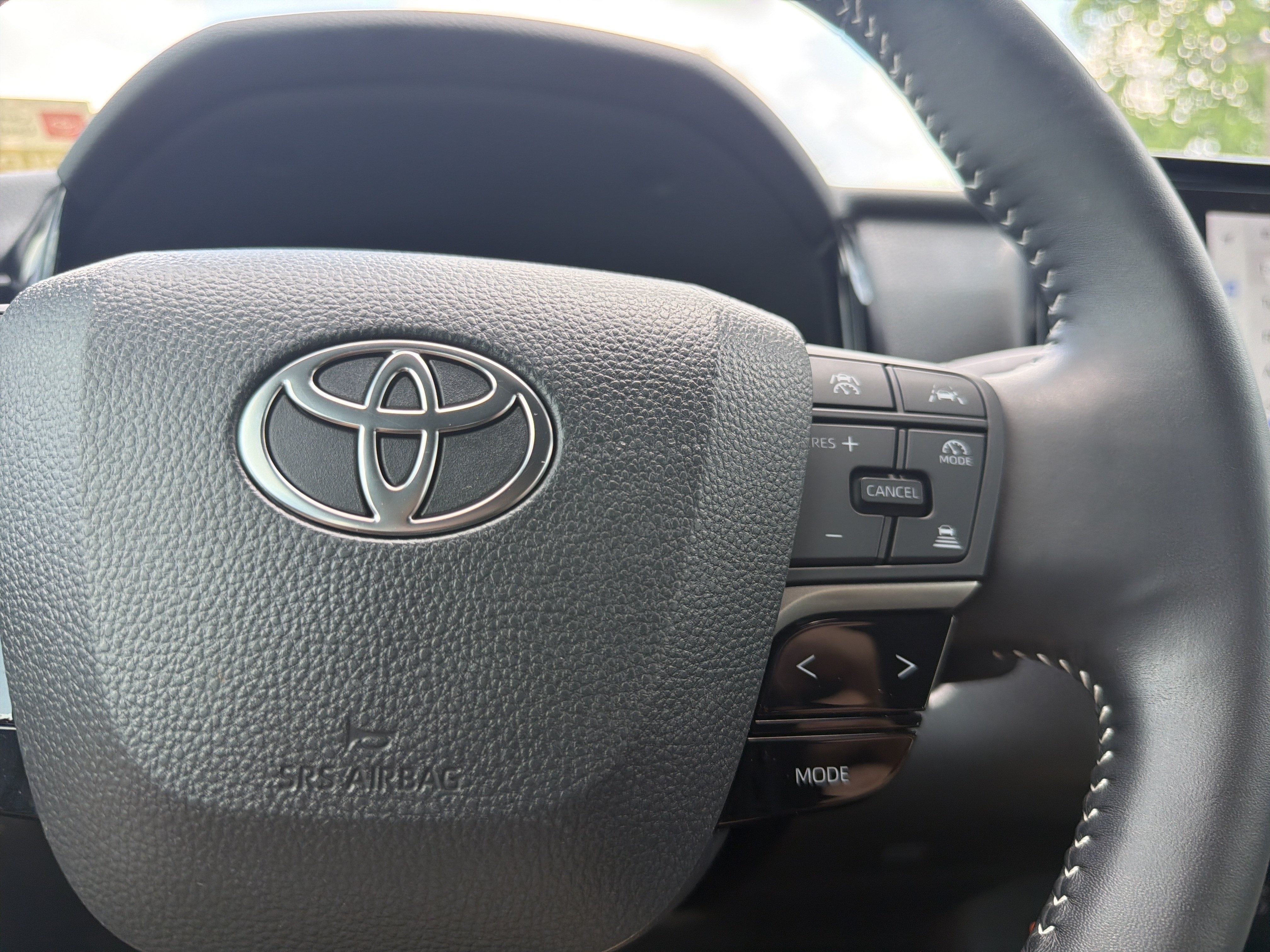 Certified 2025 Toyota Camry SE w/ Convenience Package FWD image 11
